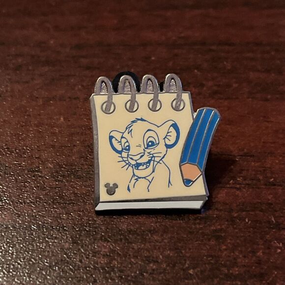 2014 Walt Disney World Simba Sketch Pad Hidden Mickey‎ Trading Pin - Picture 1 of 3